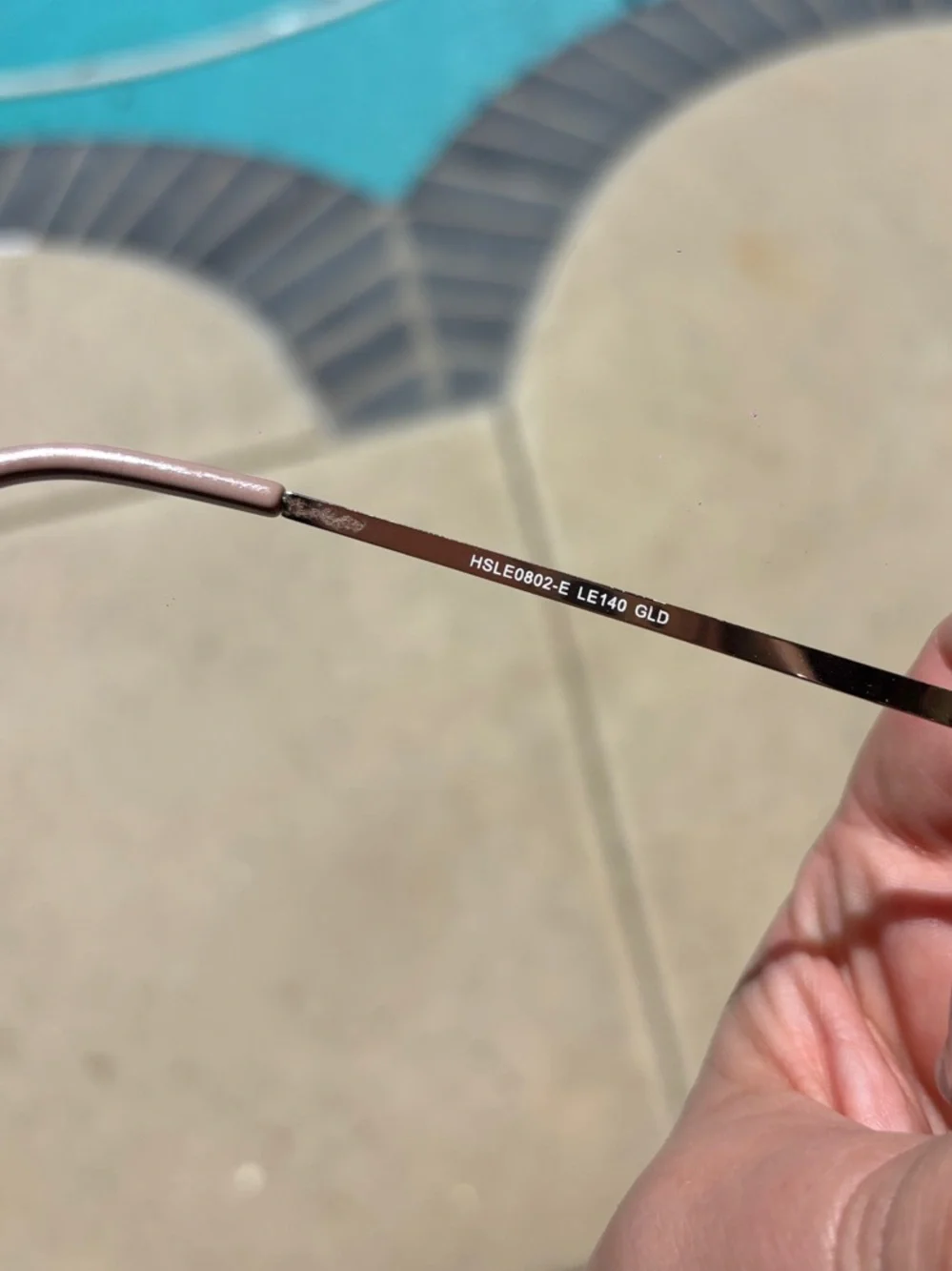 libby. edelman classic aviator